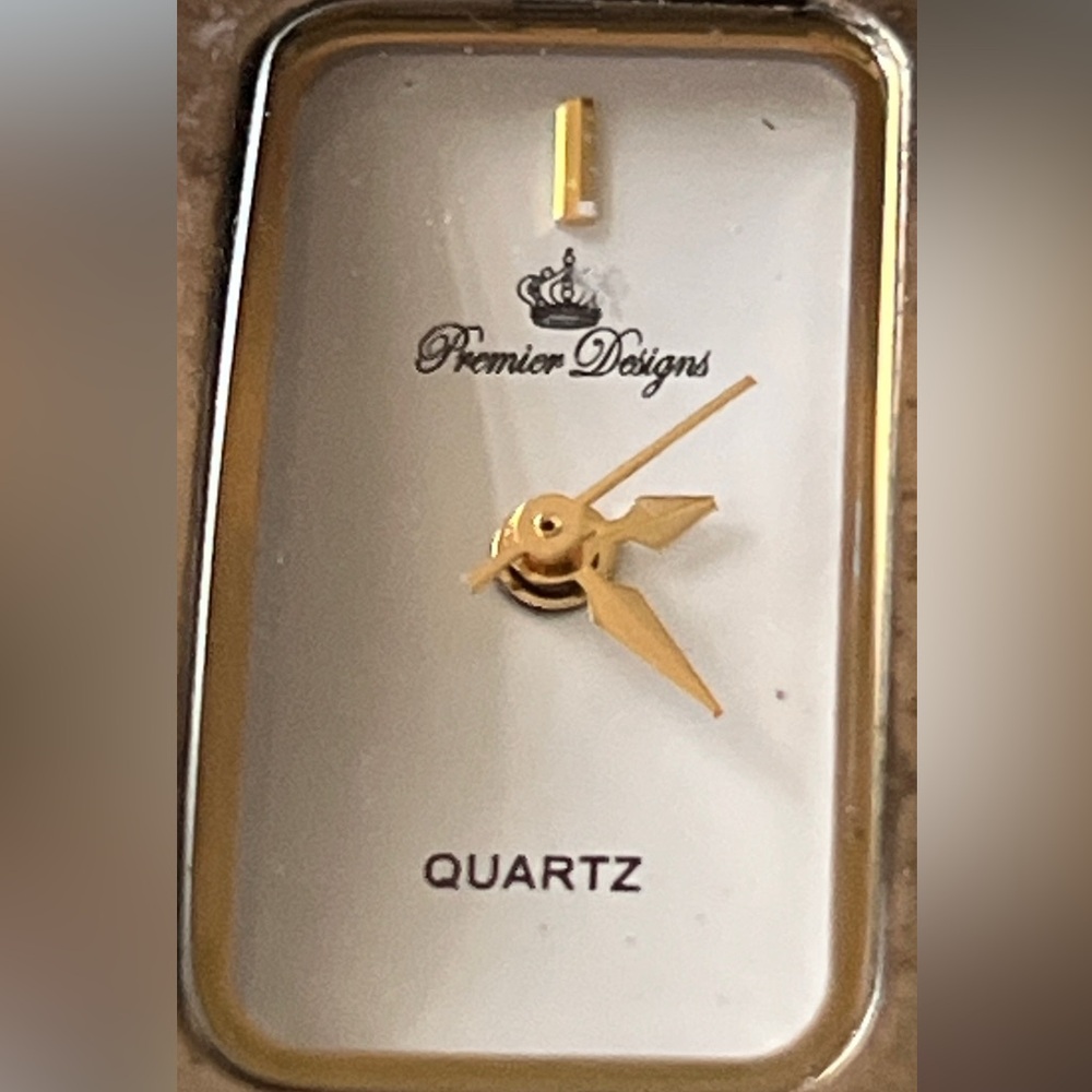 Premier Designs Gold and Silver Women's Watch New Battery Works - Picture 2 of 9